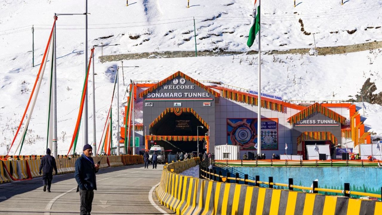 सोनमर्ग बोगद्याचे पंतप्रधान मोदी यांच्या हस्ते लोकार्पण