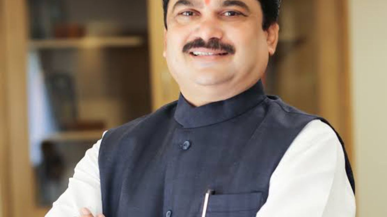 विधानपरिषद सभापतीपदी राम शिंदे यांची निवड