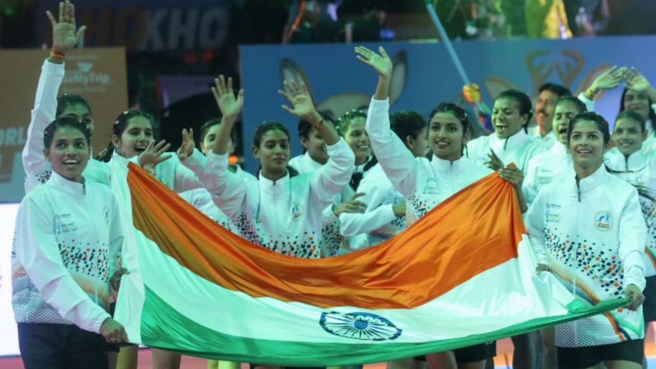 भारतीय संघाला दुहेरी विश्वविजेतेपद
